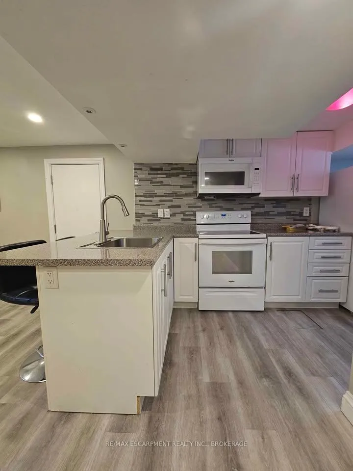 Photo 3 of Unit Lower, 320 East 19th Street, Hamilton, Hill Park — HOMEH