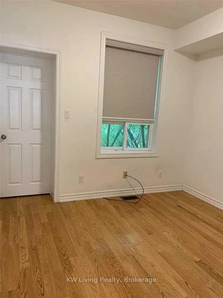 Photo 2 of Unit B, 875 Bathurst Street, Toronto, The Annex — HOMEH