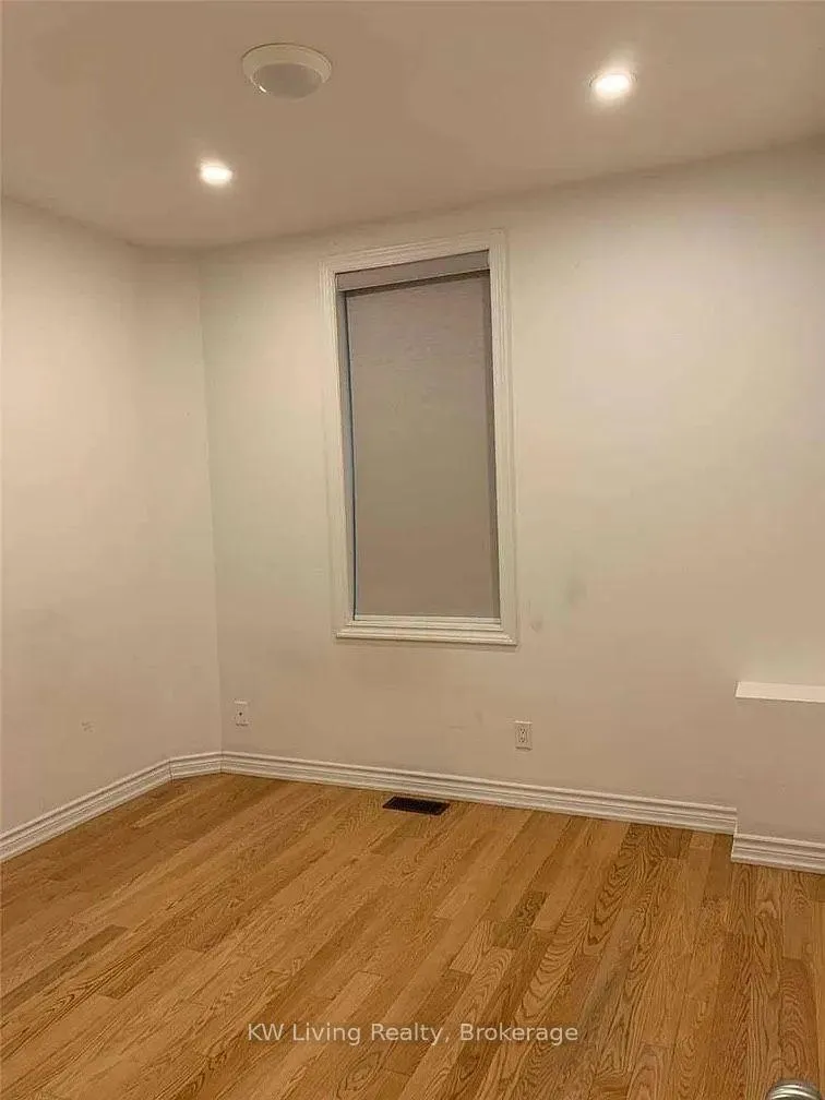 Photo 7 of Unit B, 875 Bathurst Street, Toronto, The Annex — HOMEH