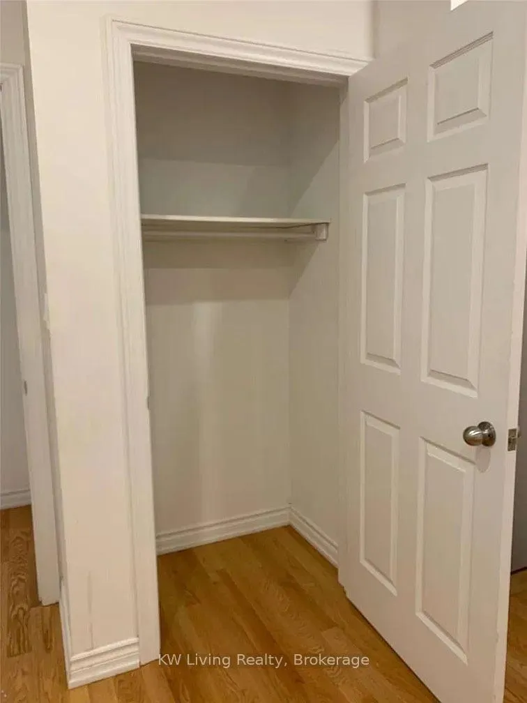 Photo 8 of Unit B, 875 Bathurst Street, Toronto, The Annex — HOMEH