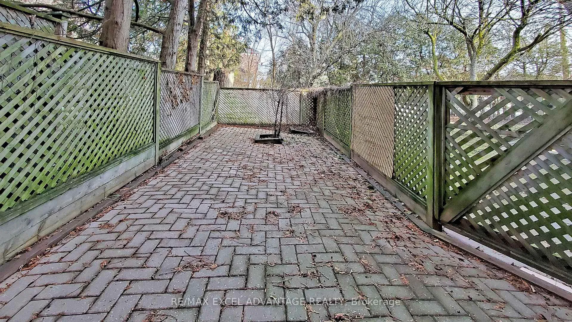Photo 36 of 2 Sandringham Drive, Toronto, Bedford Park-Nortown — HOMEH