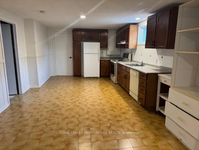 Photo 5 of 14 Bramhall Court, Brampton, Madoc — HOMEH
