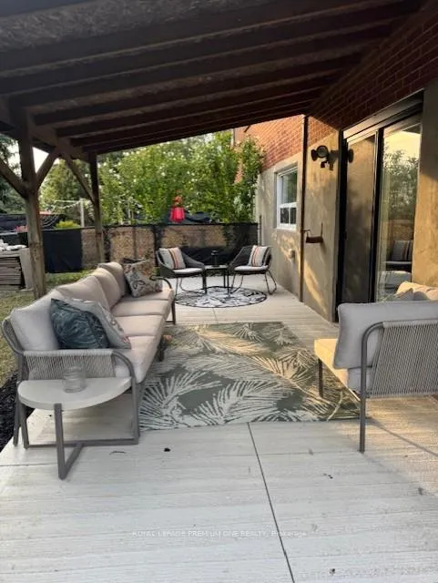 Photo 12 of 14 Bramhall Court, Brampton, Madoc — HOMEH