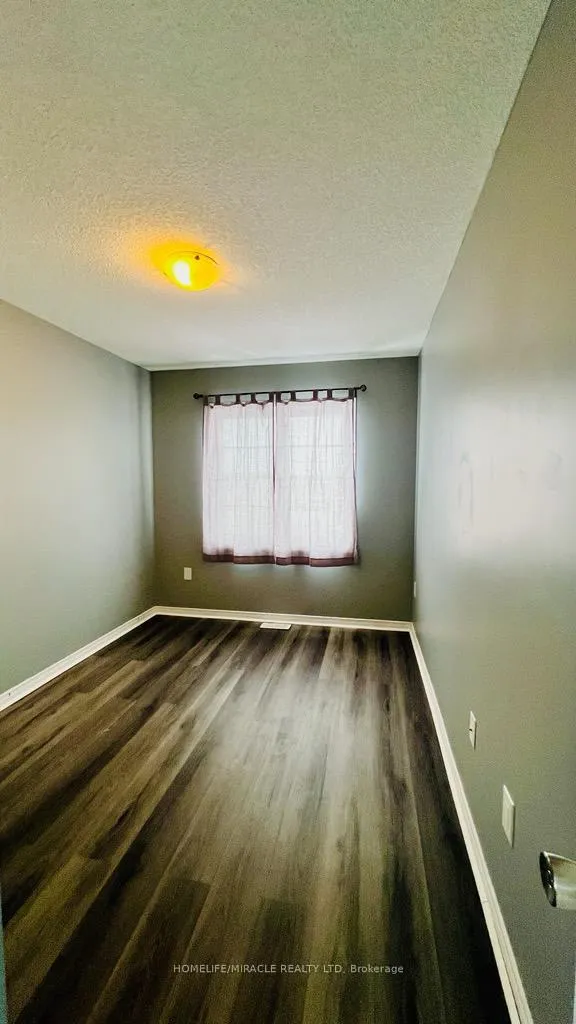 Photo 7 of 43 Sumac Drive, Haldimand — HOMEH
