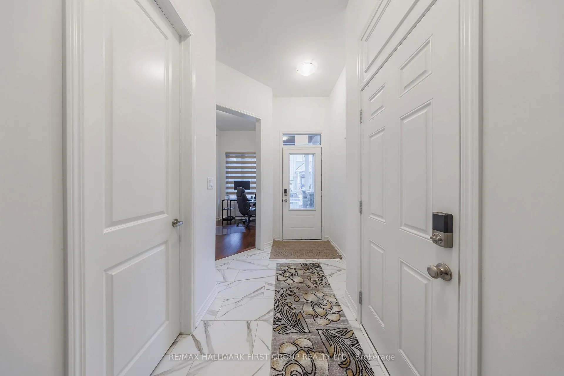 Photo 5 of 2922 Scotch Pine Lane, Pickering, Rural Pickering — HOMEH