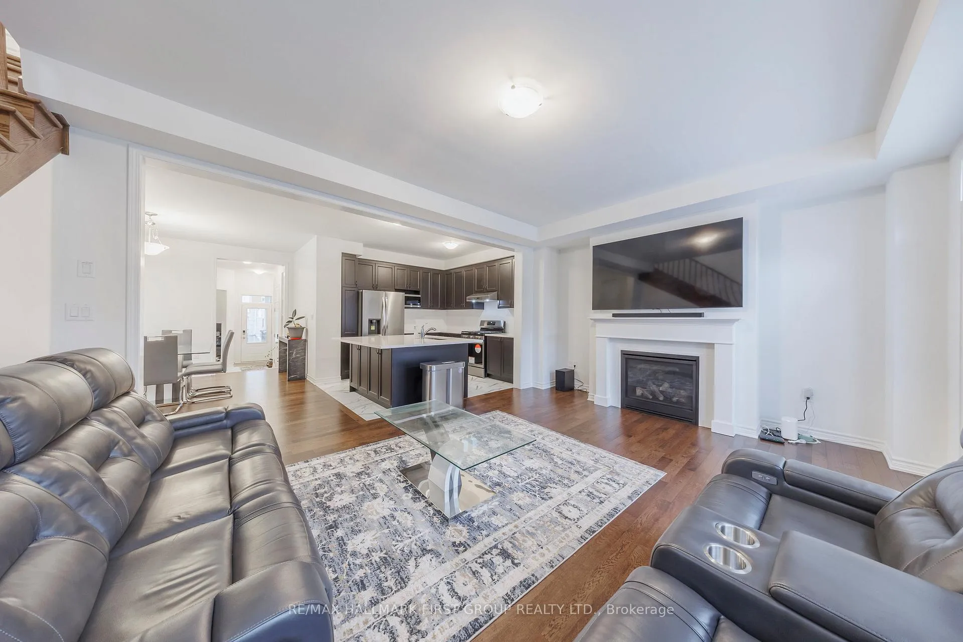 Photo 6 of 2922 Scotch Pine Lane, Pickering, Rural Pickering — HOMEH