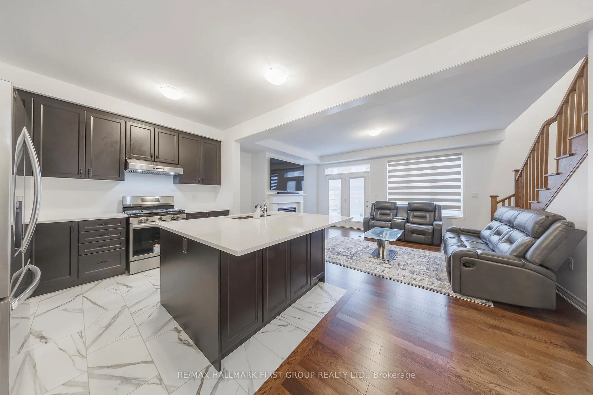 Photo 9 of 2922 Scotch Pine Lane, Pickering, Rural Pickering — HOMEH