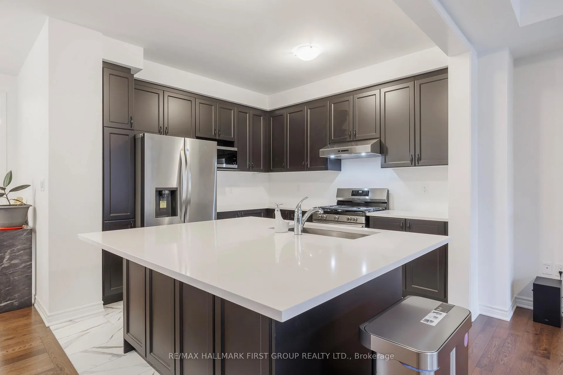 Photo 13 of 2922 Scotch Pine Lane, Pickering, Rural Pickering — HOMEH