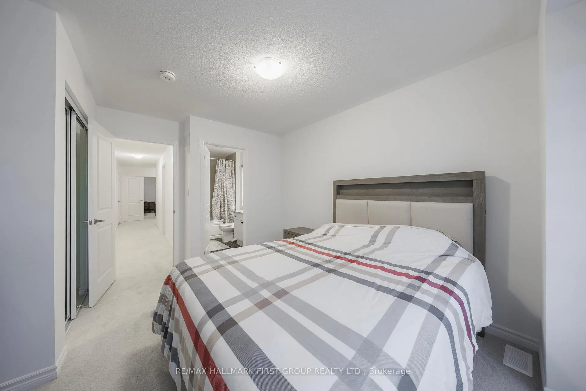 Photo 33 of 2922 Scotch Pine Lane, Pickering, Rural Pickering — HOMEH