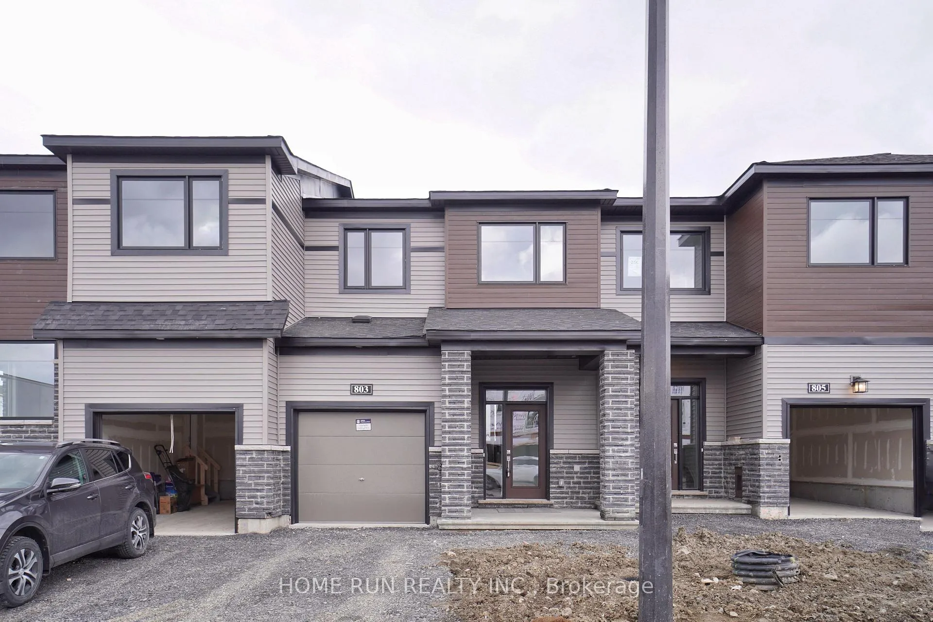 Front of 803 Everbloom Lane