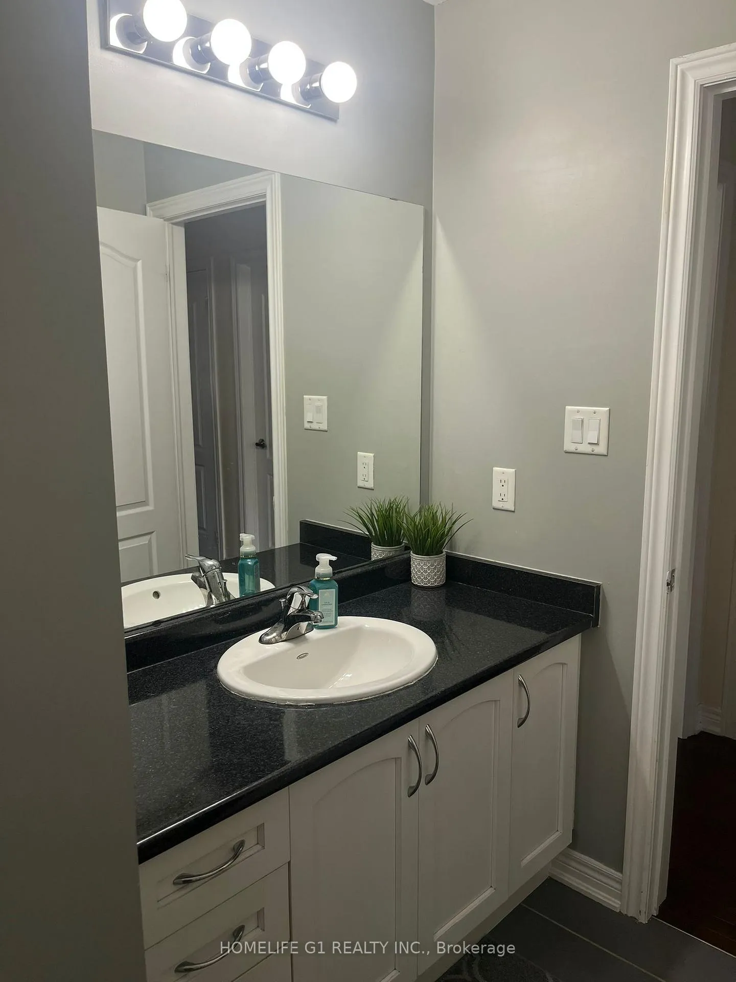 Photo 14 of 52 Seedland Crescent, Brampton, Sandringham-Wellington — HOMEH