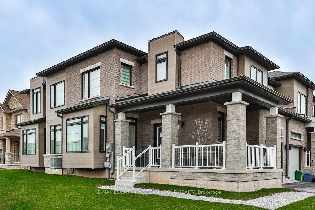Photo 3 of 3 Bentgrass Drive, Welland, Hwy 406/Welland — HOMEH