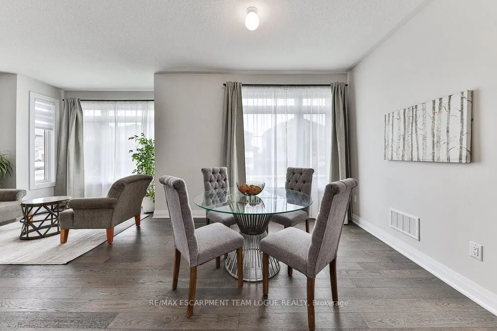 Photo 11 of 3 Bentgrass Drive, Welland, Hwy 406/Welland — HOMEH