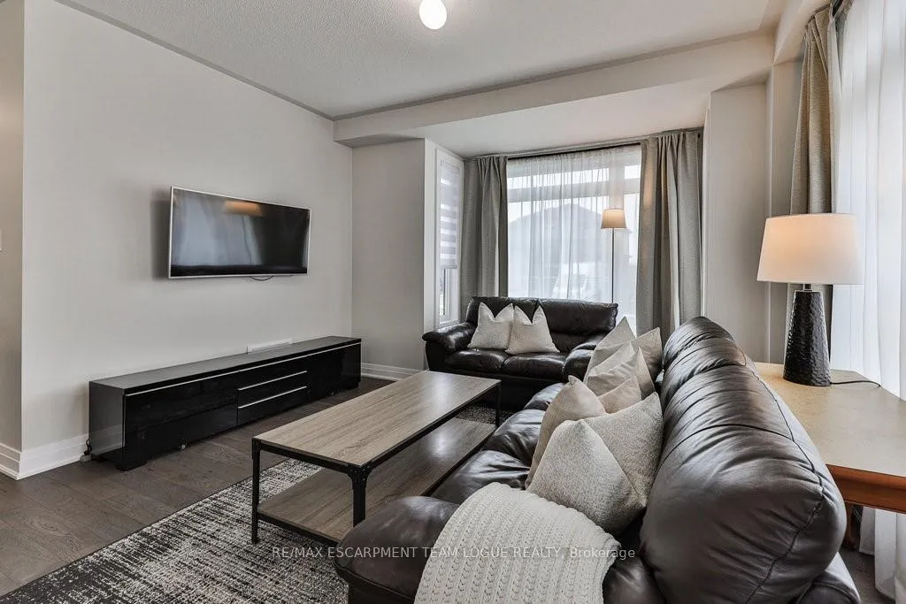 Photo 19 of 3 Bentgrass Drive, Welland, Hwy 406/Welland — HOMEH