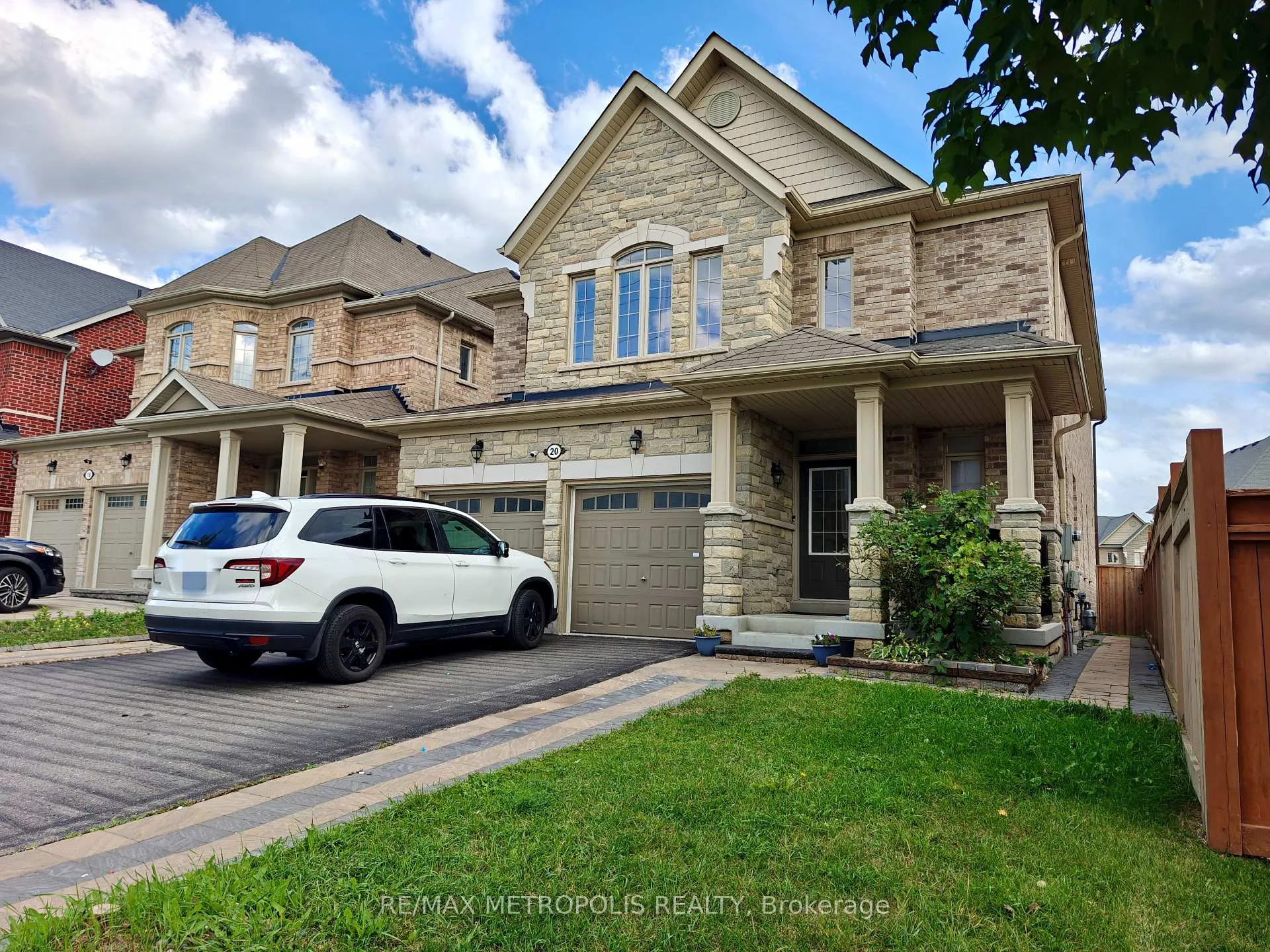 Front of 20 Stockell Crescent