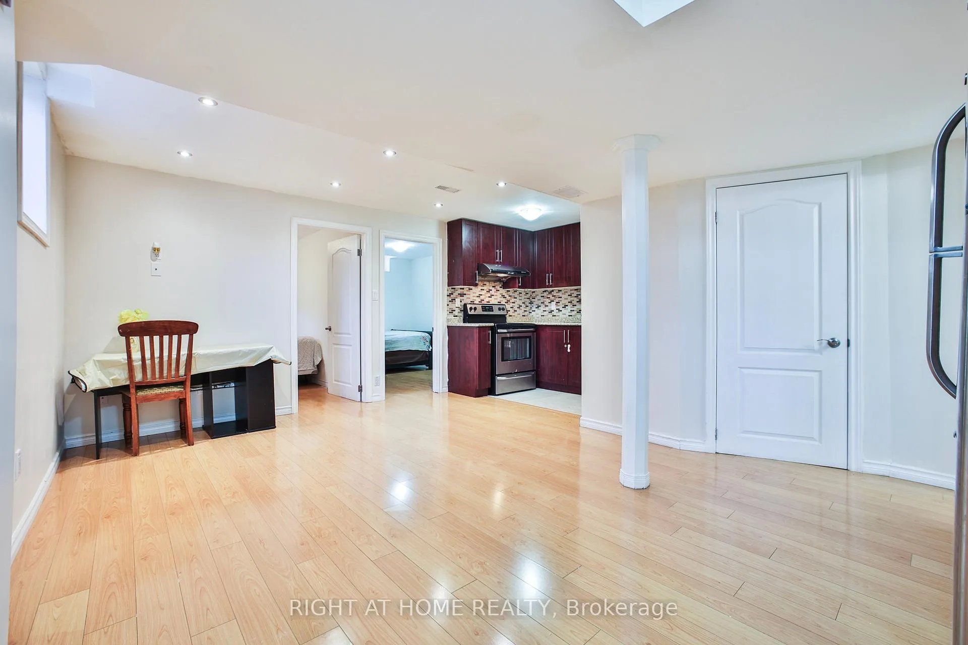 Photo 7 of Unit LOWER, 33 Wasaga Road, Brampton, Credit Valley — HOMEH