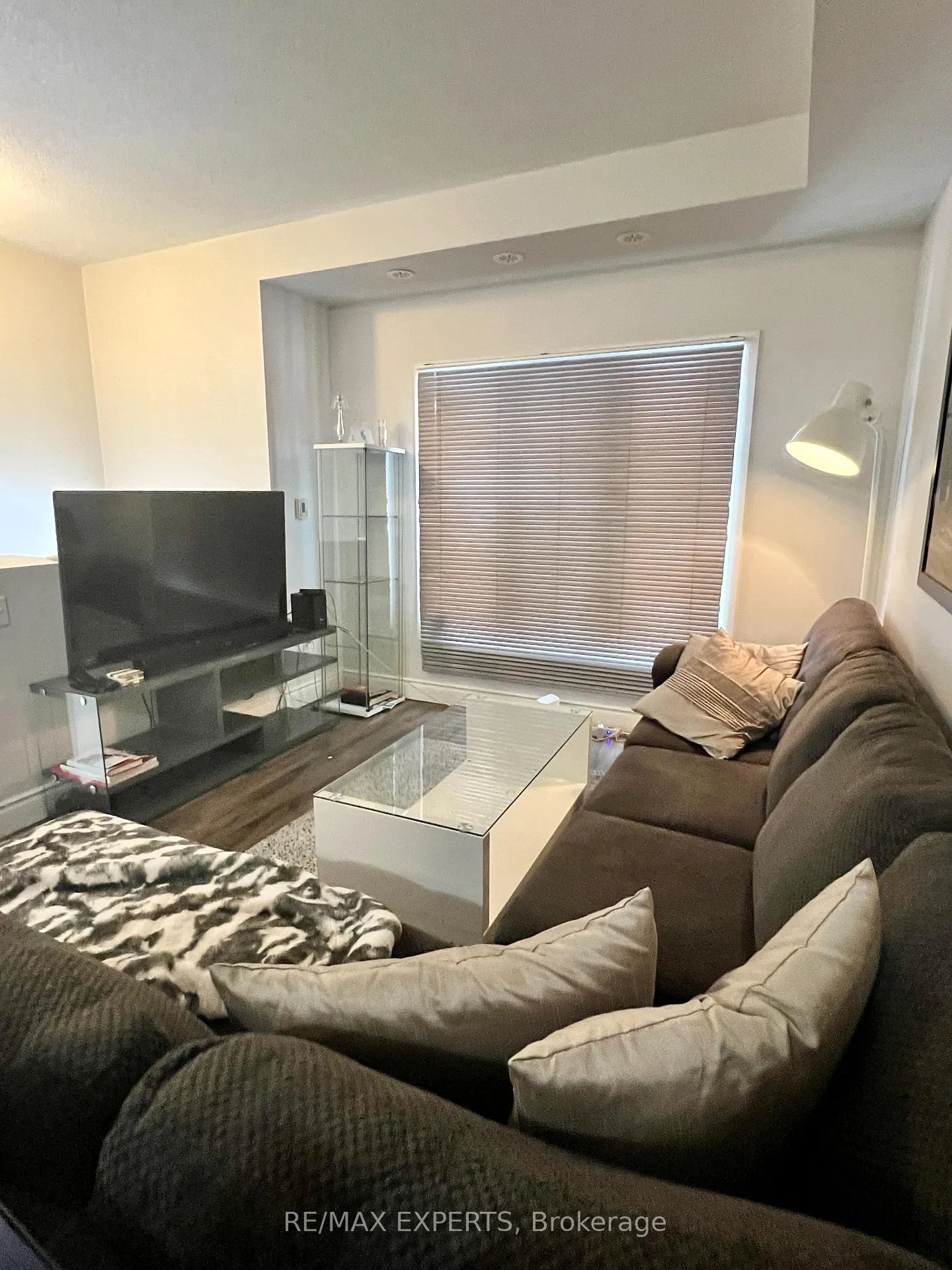 Photo 8 of Unit 22, 1250 St. Martins Drive, Pickering, Bay Ridges — HOMEH