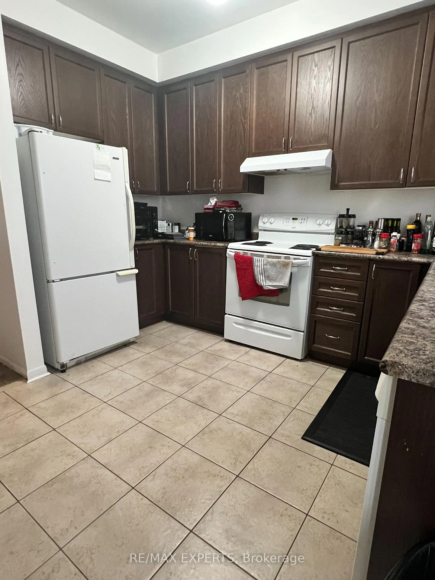 Photo 11 of Unit 22, 1250 St. Martins Drive, Pickering, Bay Ridges — HOMEH