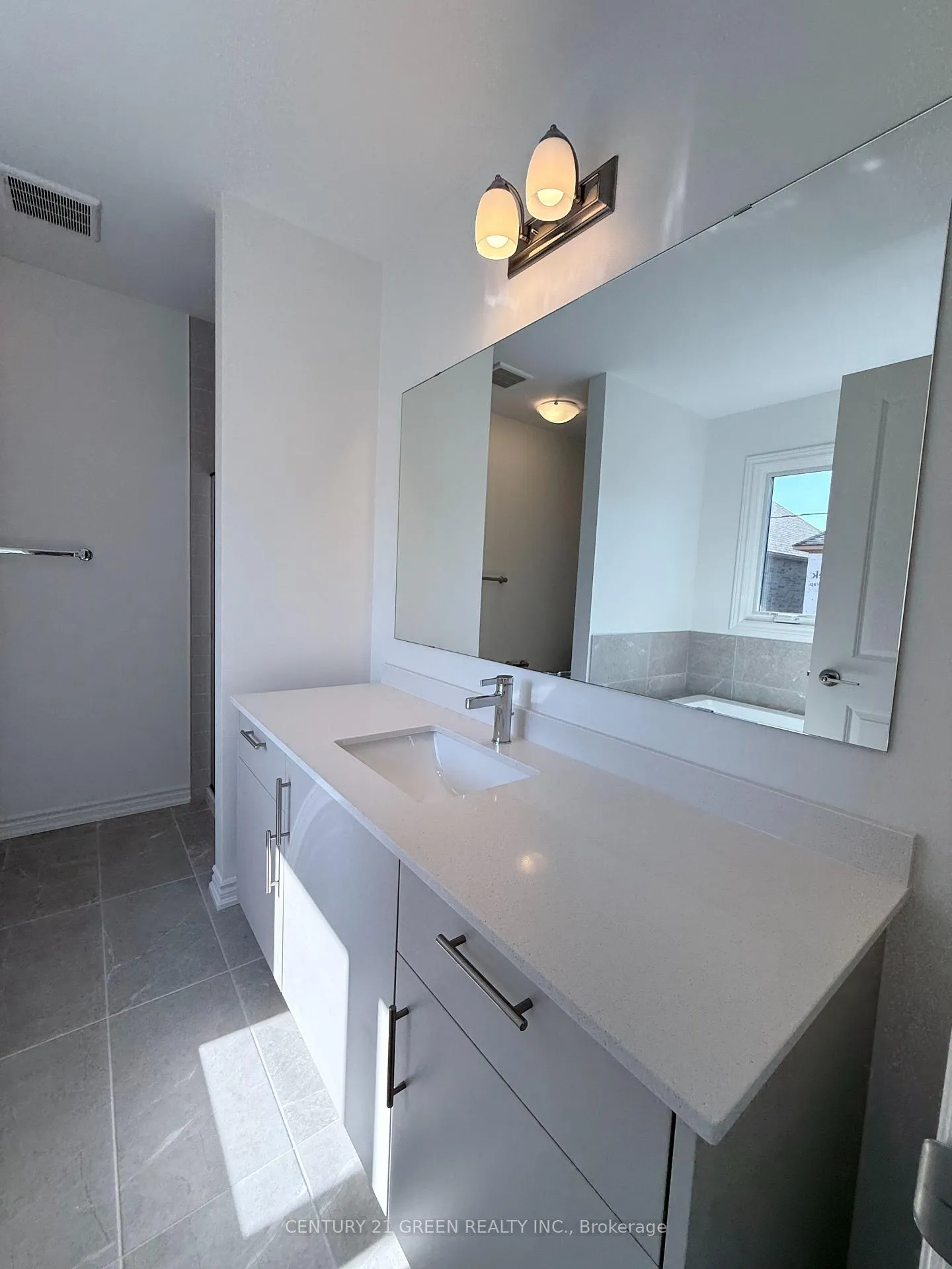 Photo 11 of 1448 Savoline Boulevard, Milton, Walker — HOMEH
