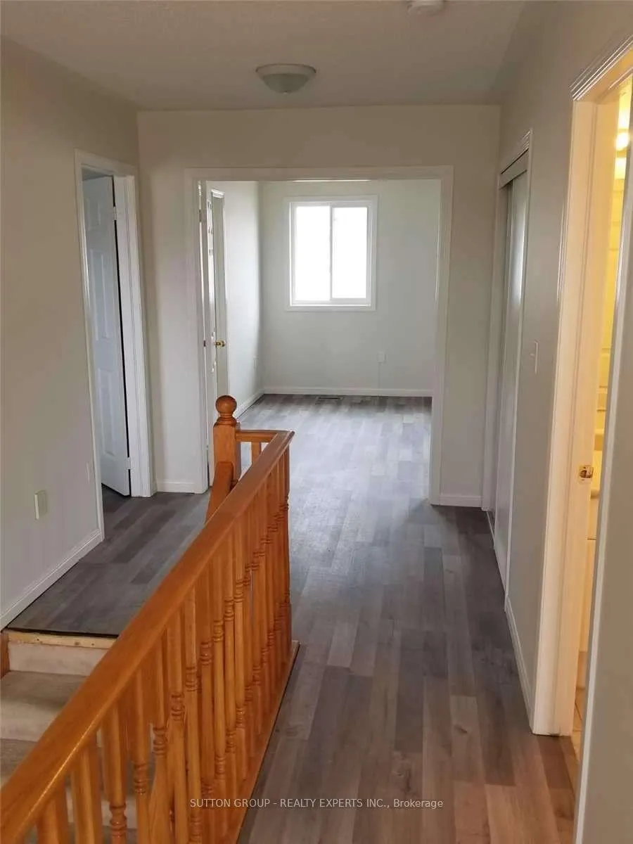 Photo 8 of 69 Botavia Downs Drive, Brampton, Fletcher's Meadow — HOMEH
