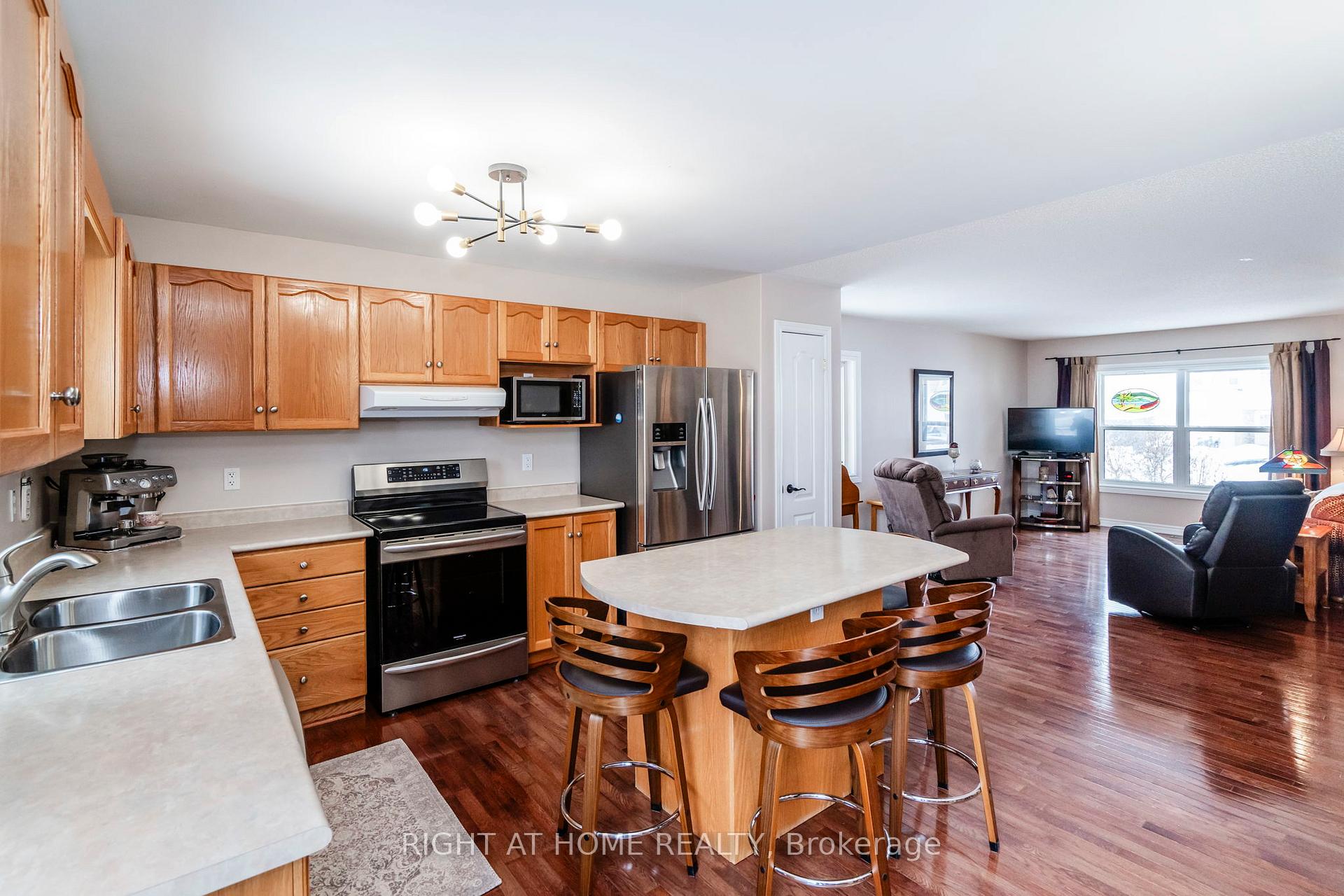 Photo 12 of 77 Armeda Clow Crescent, Essa, Angus — HOMEH