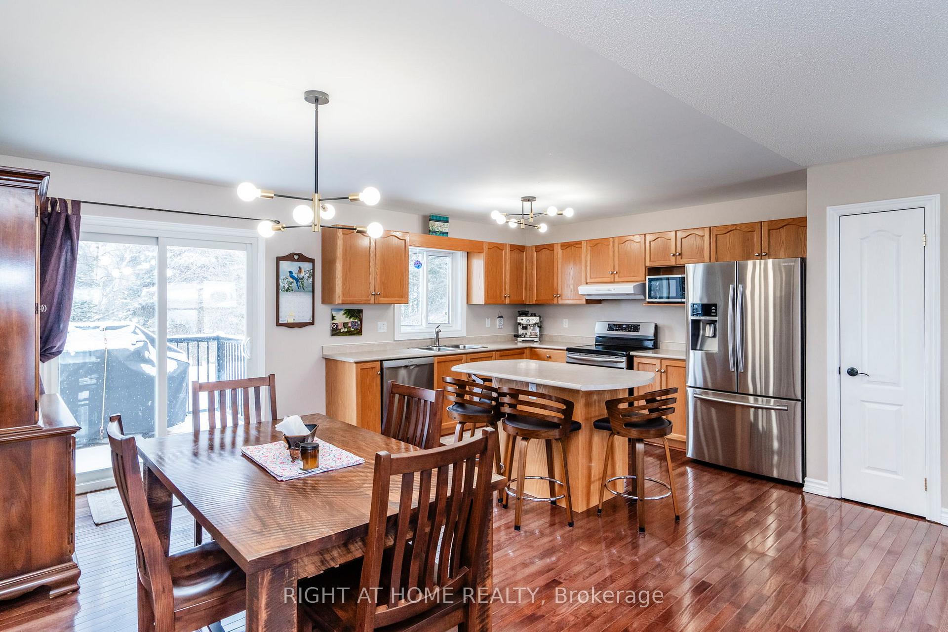 Photo 13 of 77 Armeda Clow Crescent, Essa, Angus — HOMEH
