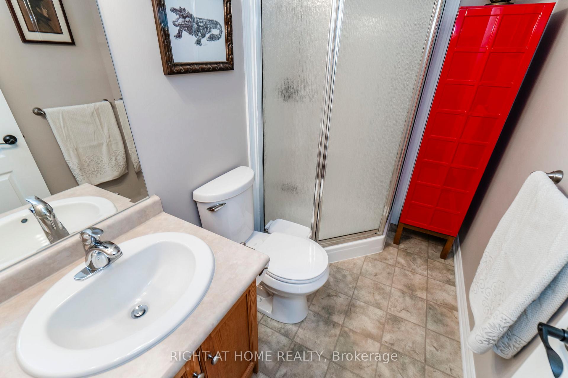 Photo 23 of 77 Armeda Clow Crescent, Essa, Angus — HOMEH