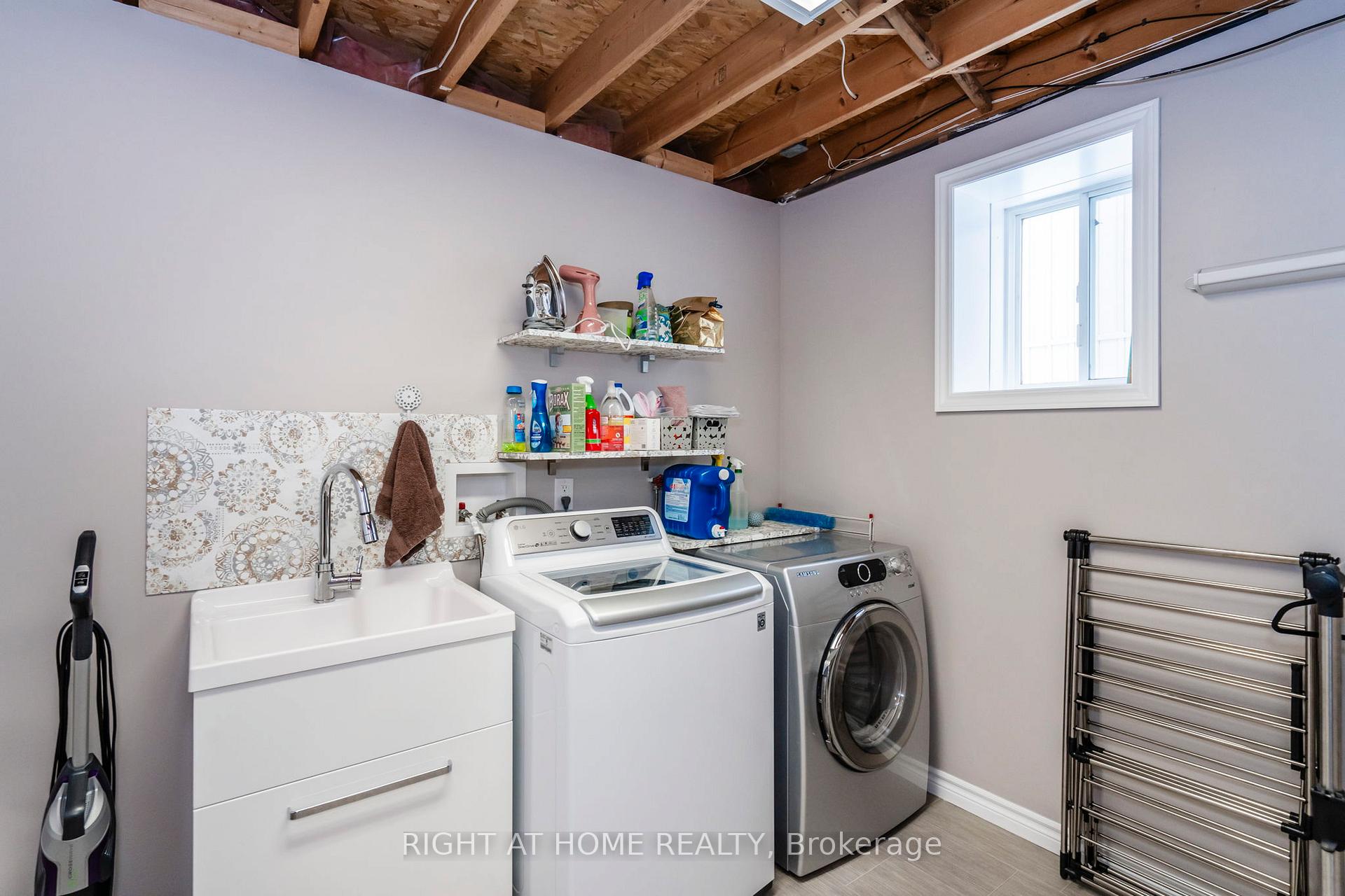 Photo 33 of 77 Armeda Clow Crescent, Essa, Angus — HOMEH