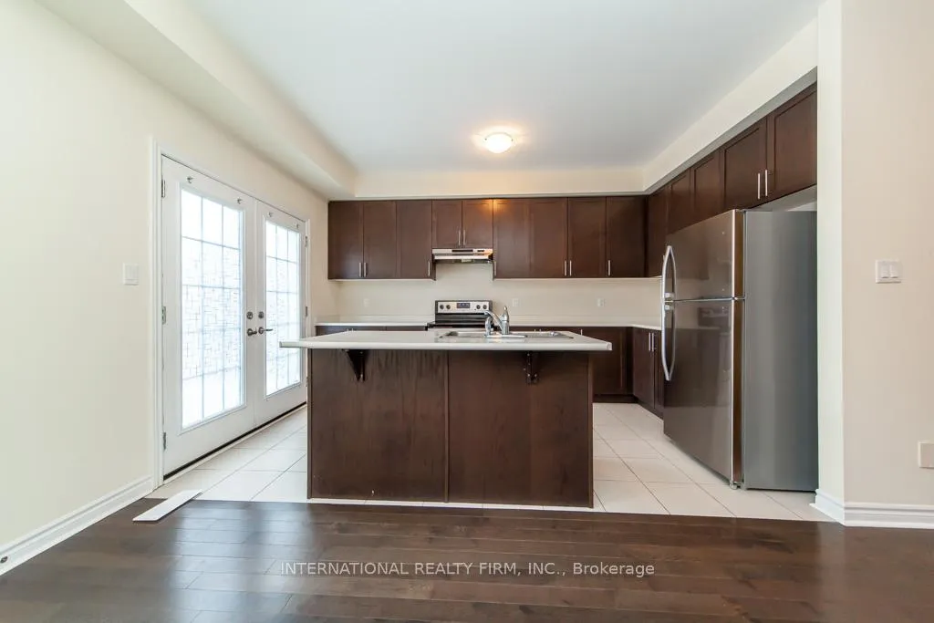 Photo 21 of 120 Ferris Square, Clarington, Courtice — HOMEH