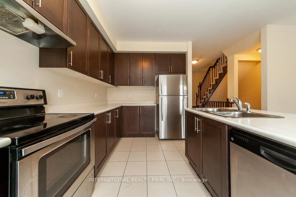 Photo 22 of 120 Ferris Square, Clarington, Courtice — HOMEH