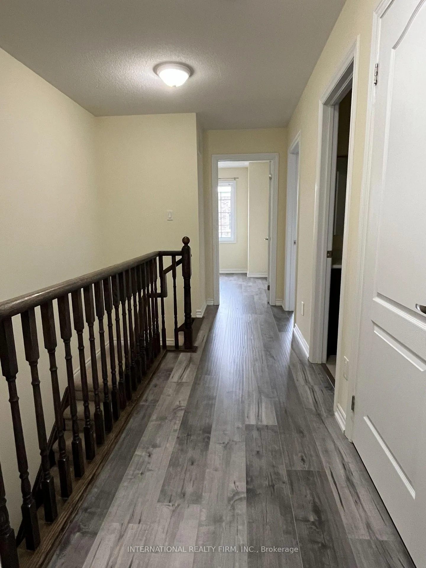Photo 25 of 120 Ferris Square, Clarington, Courtice — HOMEH