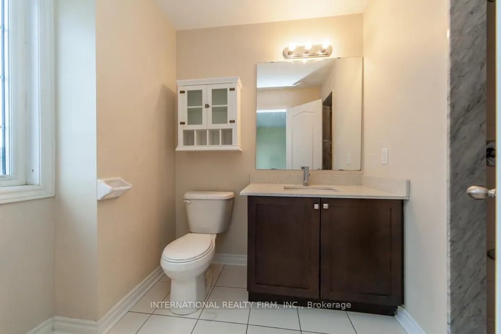 Photo 36 of 120 Ferris Square, Clarington, Courtice — HOMEH