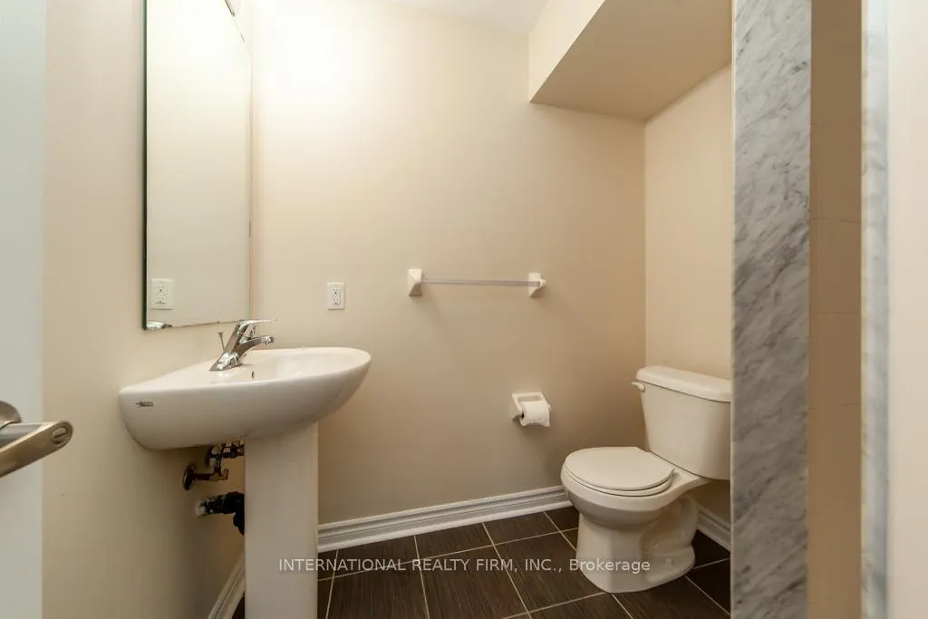 Photo 38 of 120 Ferris Square, Clarington, Courtice — HOMEH