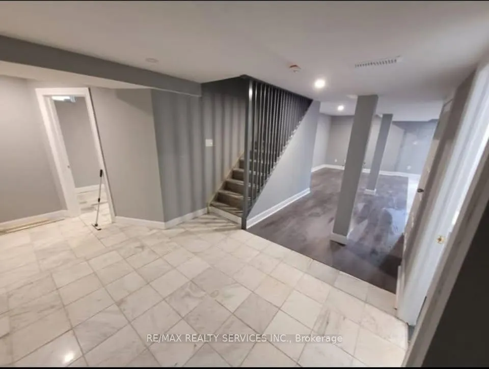 Photo 1 of 30 Sweet Bria Lane, Brampton, Snelgrove — HOMEH