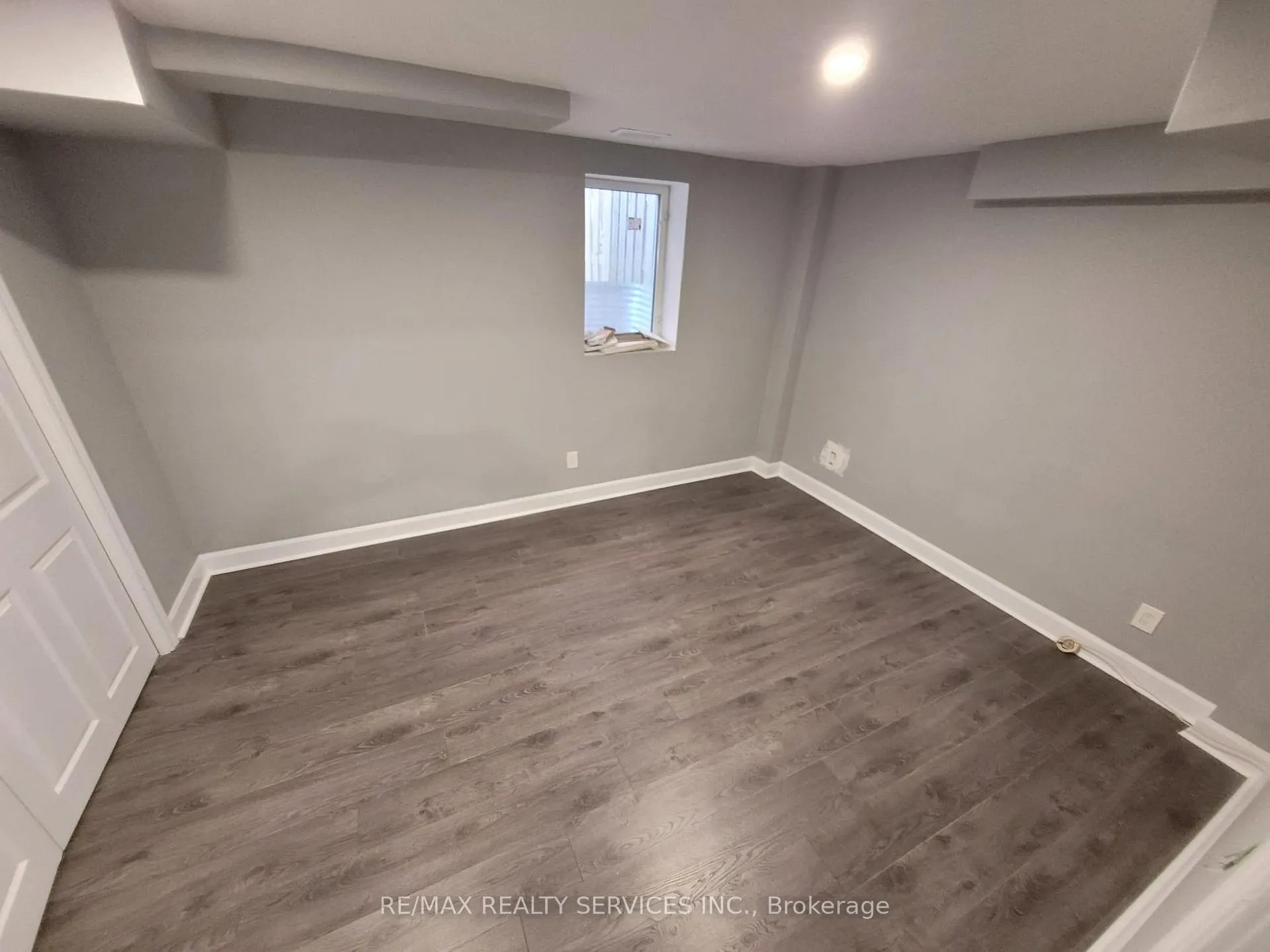 Photo 6 of 30 Sweet Bria Lane, Brampton, Snelgrove — HOMEH