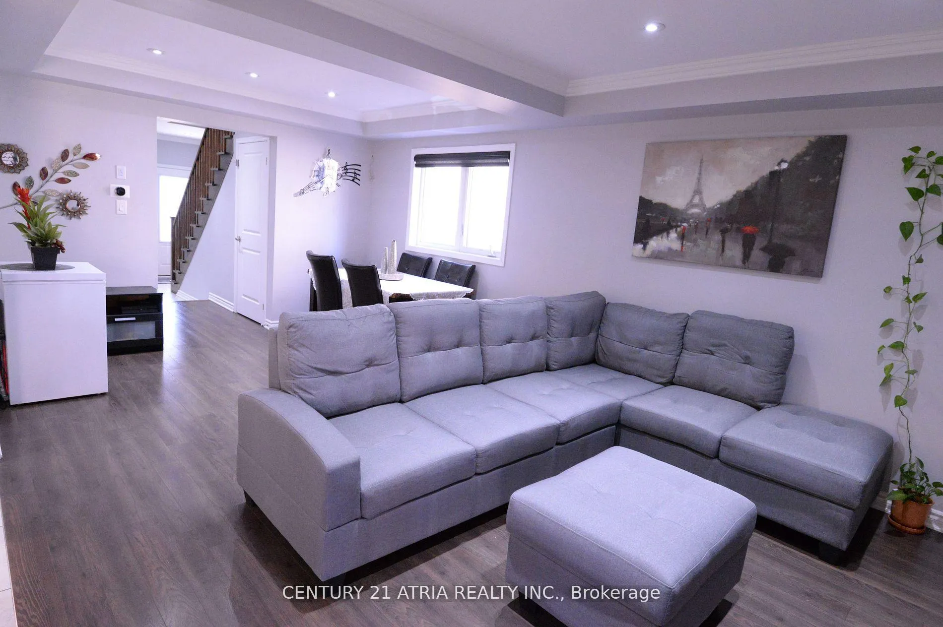 Photo 6 of 2440 Moonlight Crescent, Pickering, Rural Pickering — HOMEH