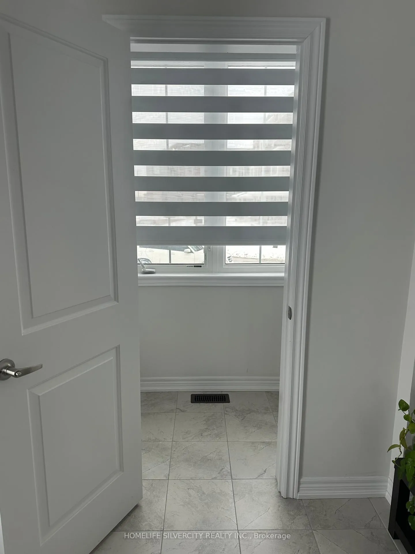 Photo 7 of 1096 Lockie Drive, Oshawa, Kedron — HOMEH