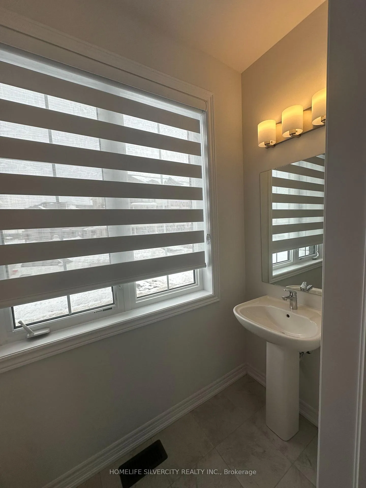 Photo 9 of 1096 Lockie Drive, Oshawa, Kedron — HOMEH