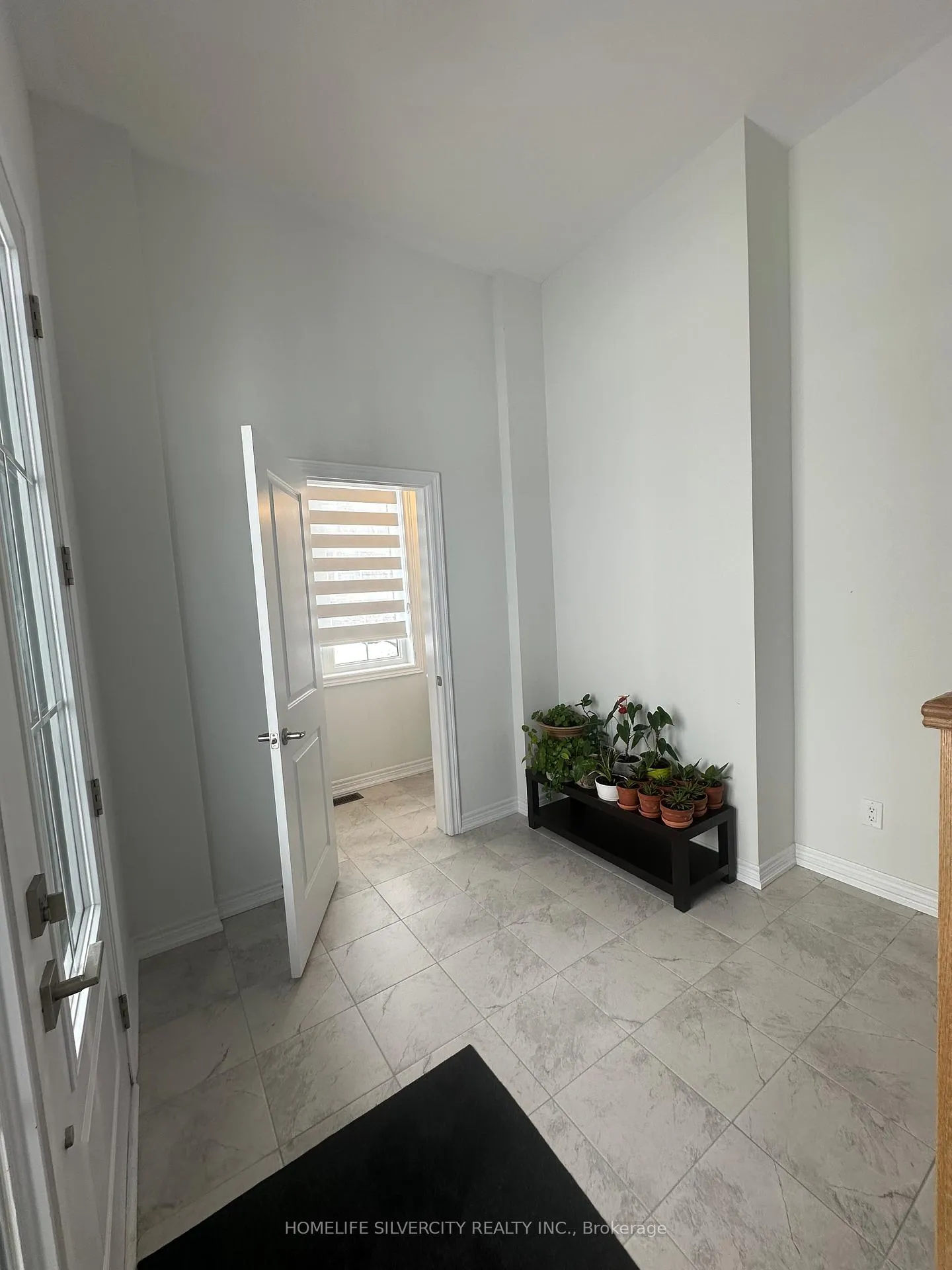 Photo 10 of 1096 Lockie Drive, Oshawa, Kedron — HOMEH