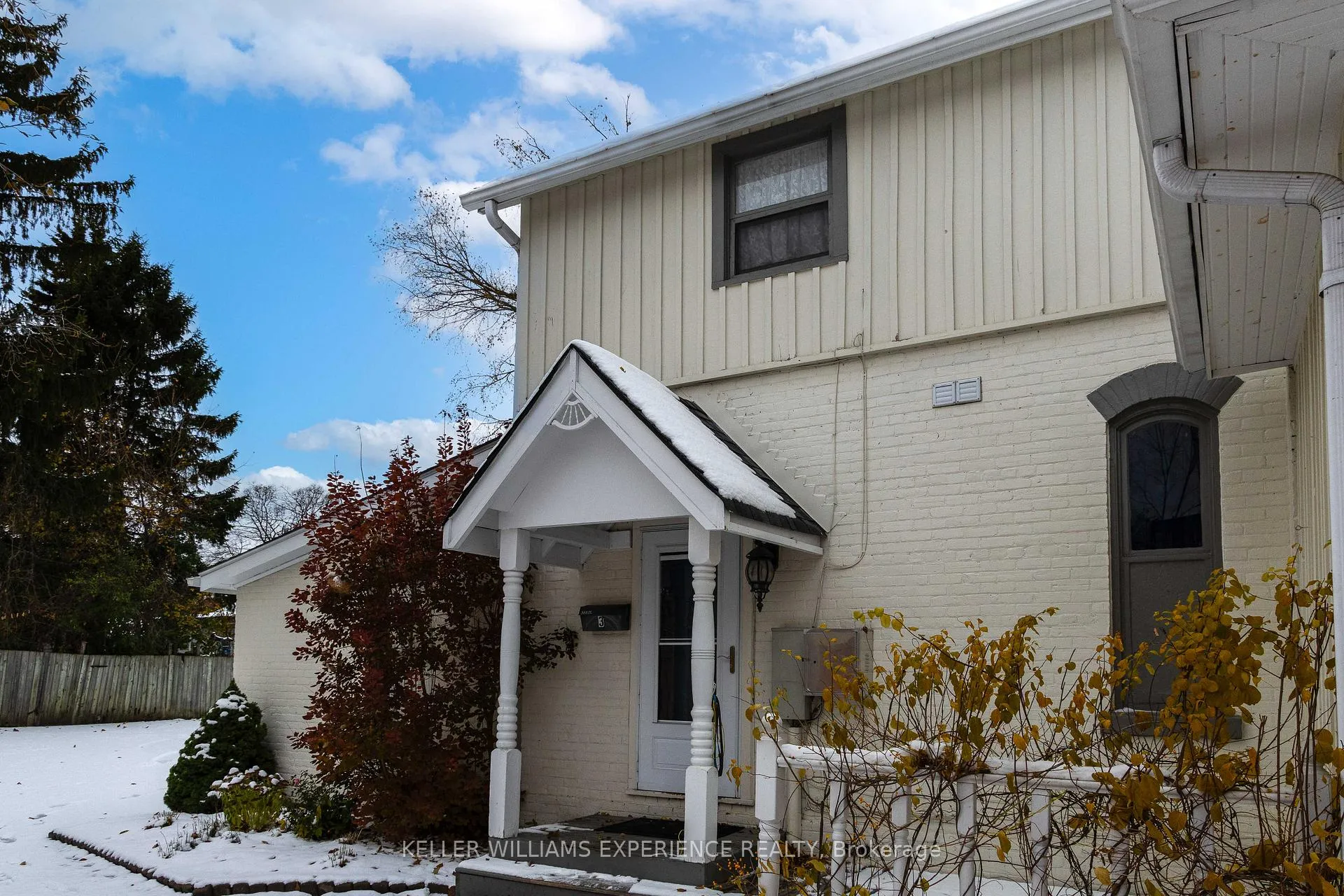 Photo 1 of 72 High Street, Barrie, Queen's Park — HOMEH