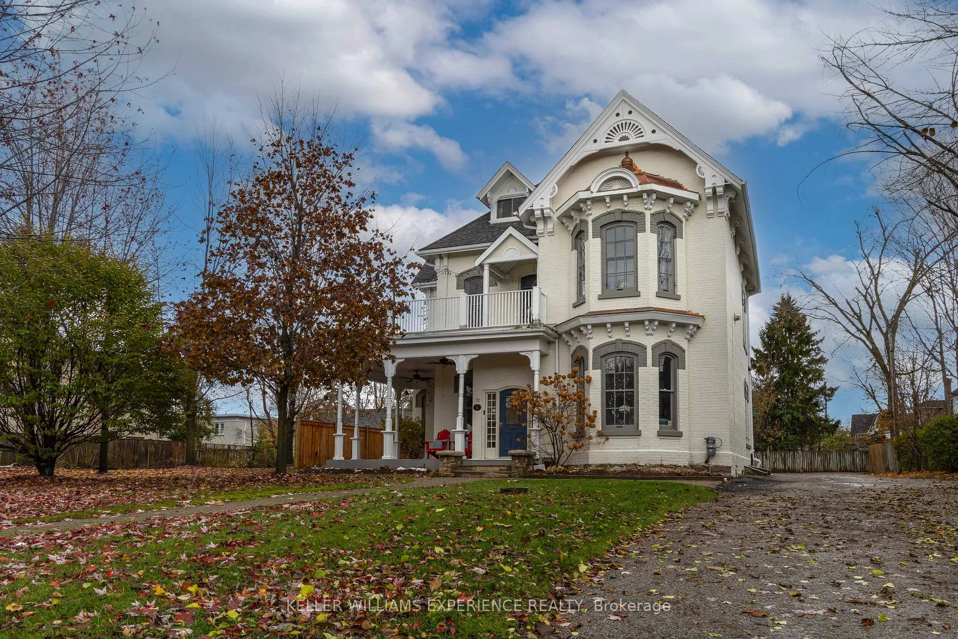 Photo 14 of 72 High Street, Barrie, Queen's Park — HOMEH