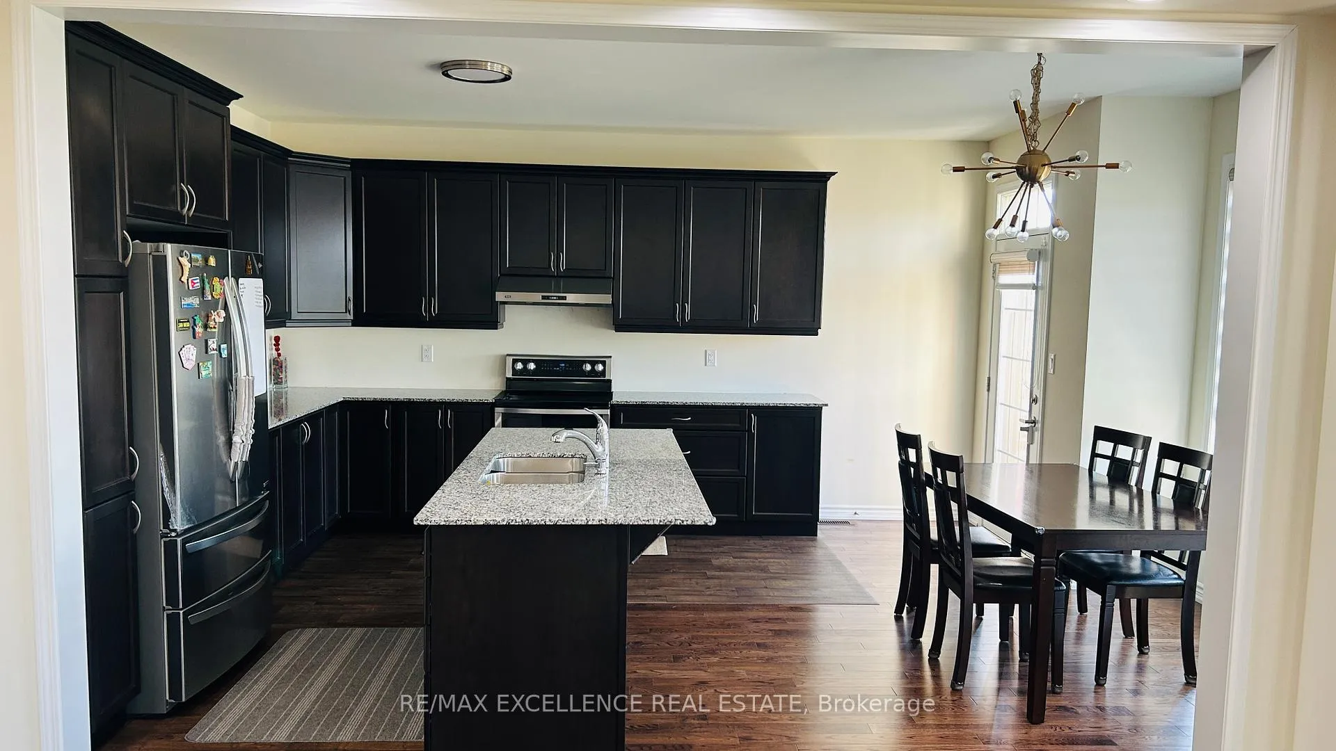 Photo 5 of 25 Divers Road, Brampton, Northwest Brampton — HOMEH