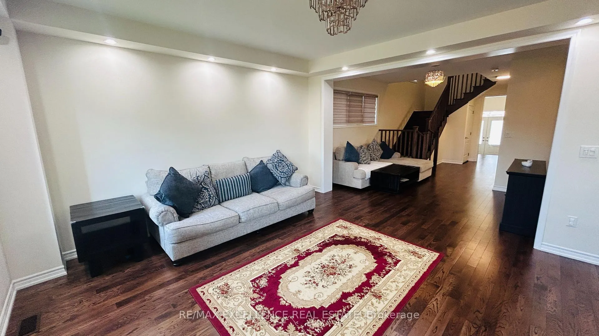 Photo 7 of 25 Divers Road, Brampton, Northwest Brampton — HOMEH