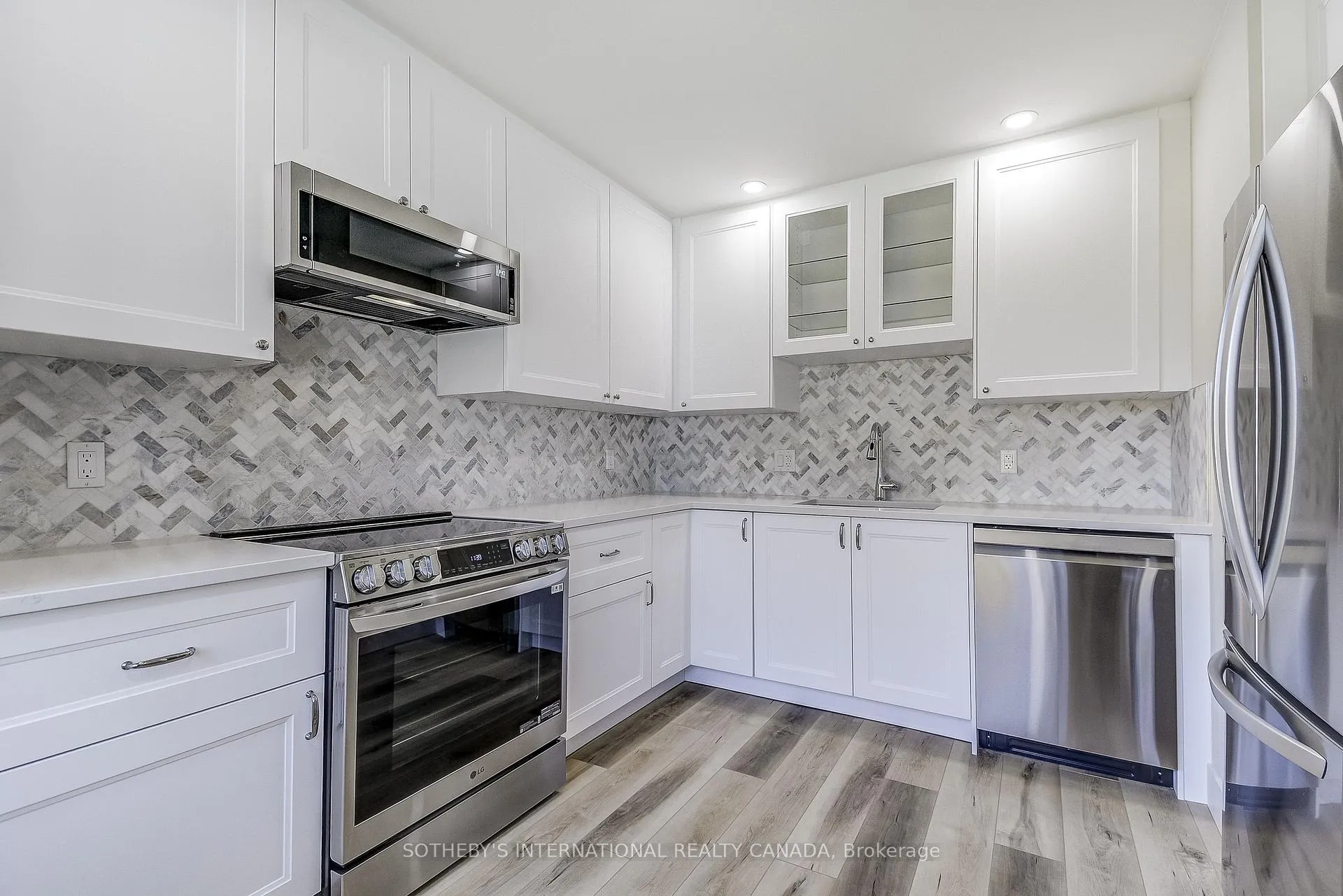 Photo 6 of Unit 5, 55 Kerman Avenue, Grimsby, Grimsby West — HOMEH