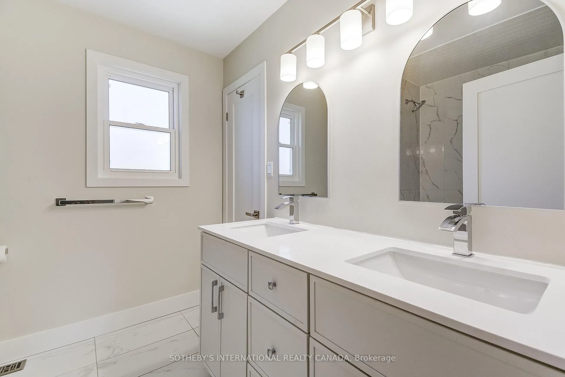 Photo 12 of Unit 5, 55 Kerman Avenue, Grimsby, Grimsby West — HOMEH