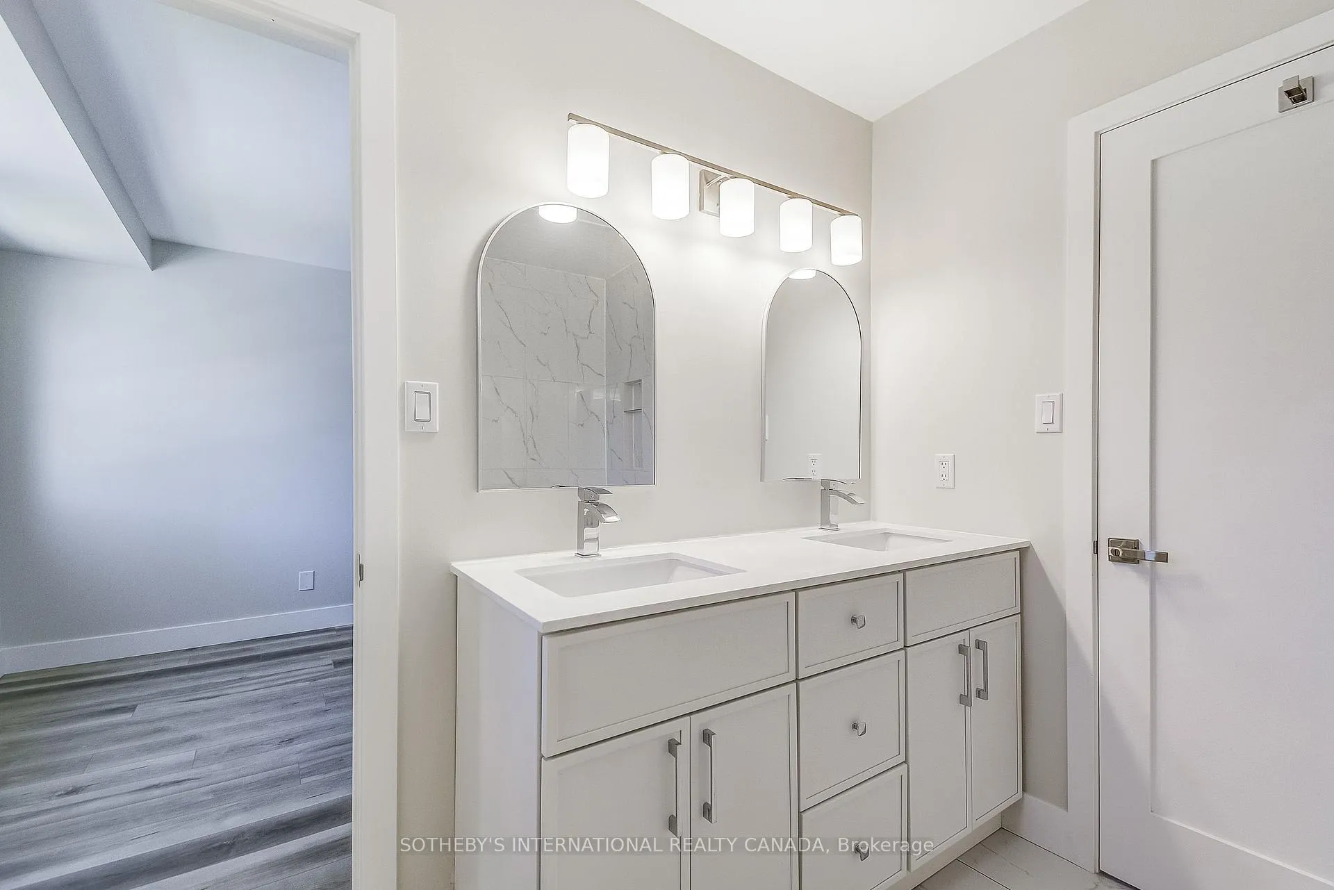 Photo 14 of Unit 5, 55 Kerman Avenue, Grimsby, Grimsby West — HOMEH