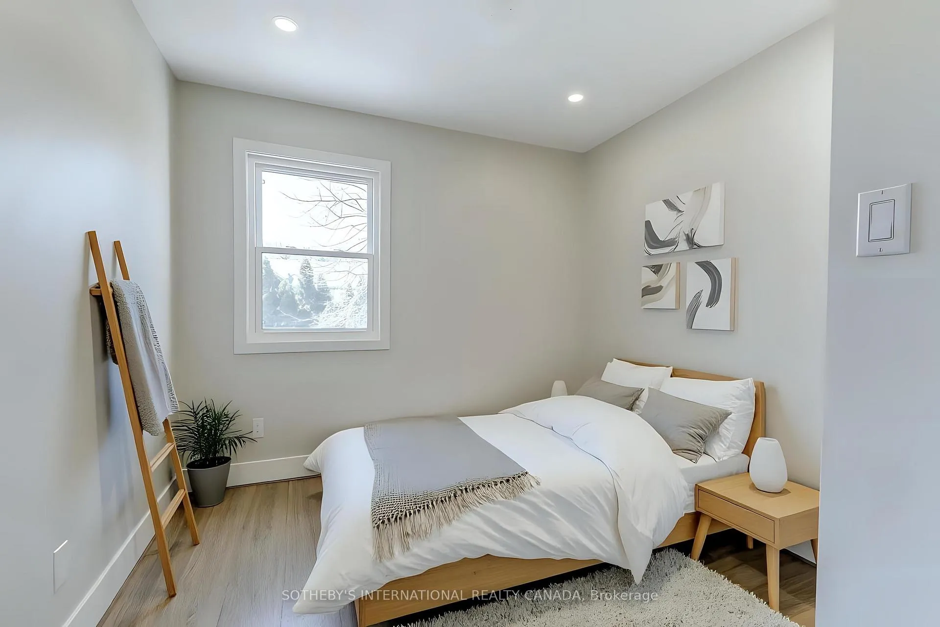 Photo 15 of Unit 5, 55 Kerman Avenue, Grimsby, Grimsby West — HOMEH