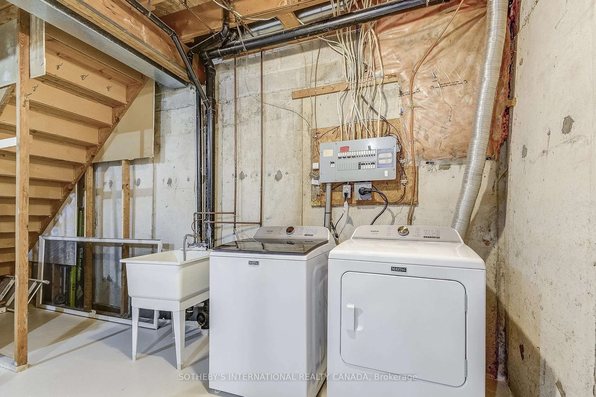 Photo 21 of Unit 5, 55 Kerman Avenue, Grimsby, Grimsby West — HOMEH