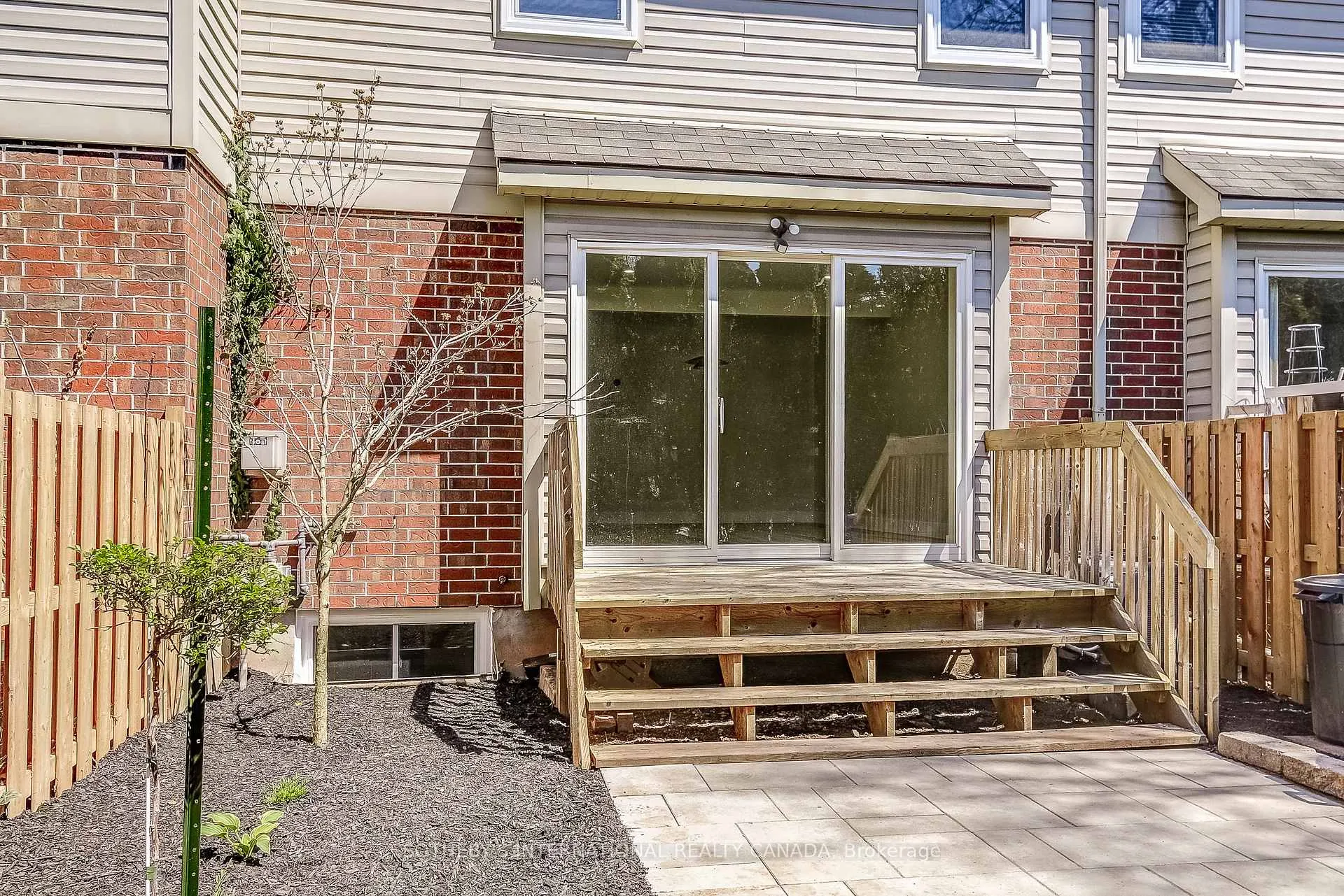 Photo 24 of Unit 5, 55 Kerman Avenue, Grimsby, Grimsby West — HOMEH