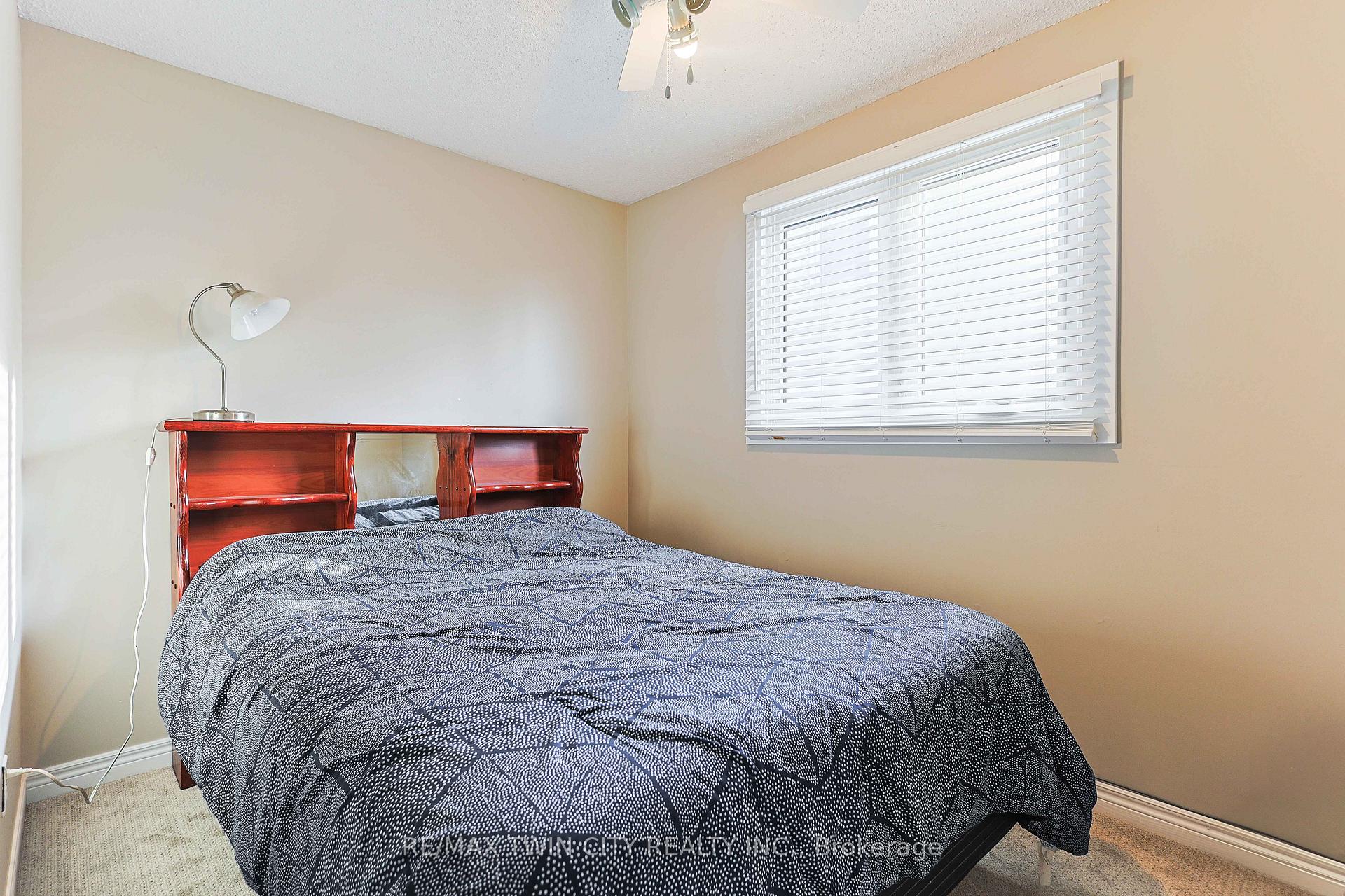 Photo 17 of 22 Telfer Court, Brant, Paris — HOMEH
